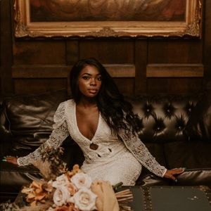 Daughters of Simone Mosshart gown